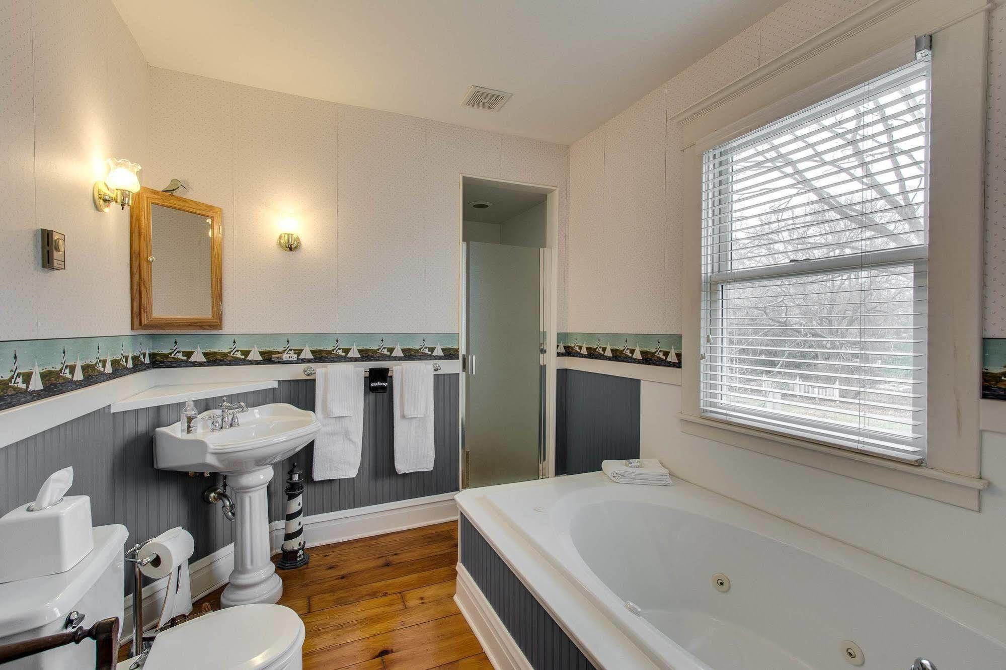 Harrison House Bed & Breakfast Naperville Exterior foto